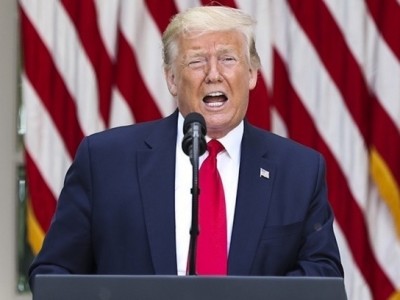 Trump: Warren Buffett sai khi bán sạch cổ phiếu hàng không